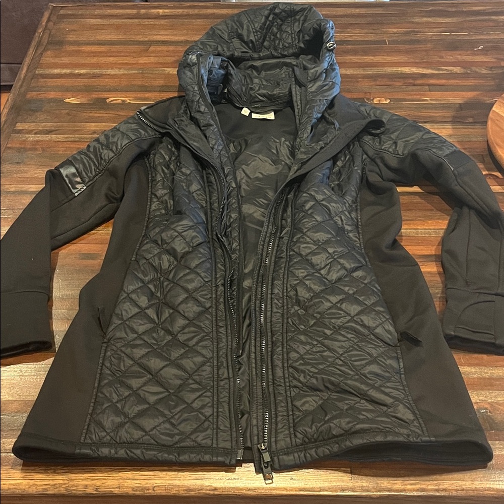 Athleta Black Quilted Puffer Jacket